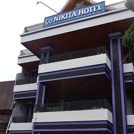 Nikita Hotel Bukittinggi Ngoại thất bức ảnh