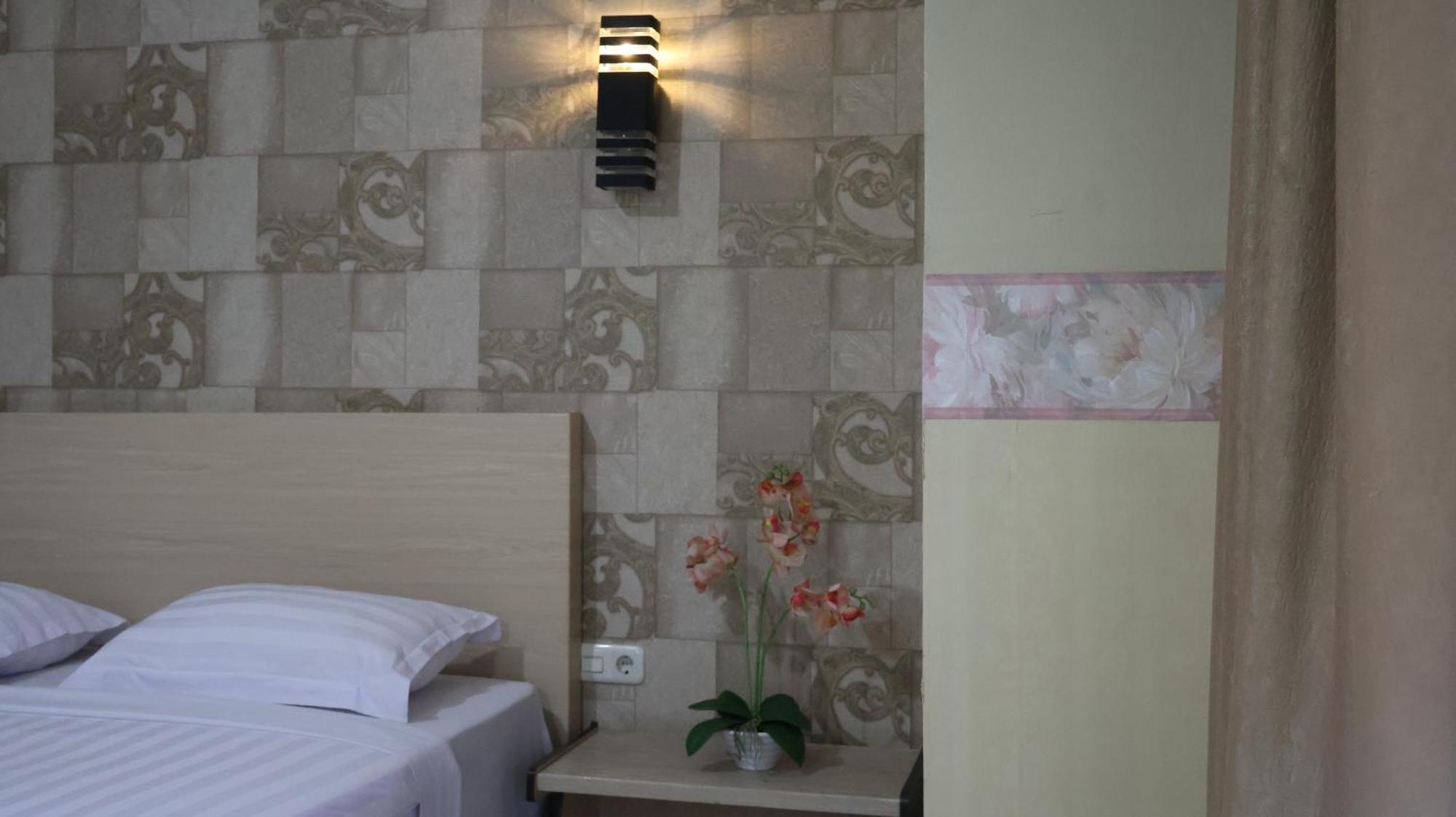 Nikita Hotel Bukittinggi Ngoại thất bức ảnh