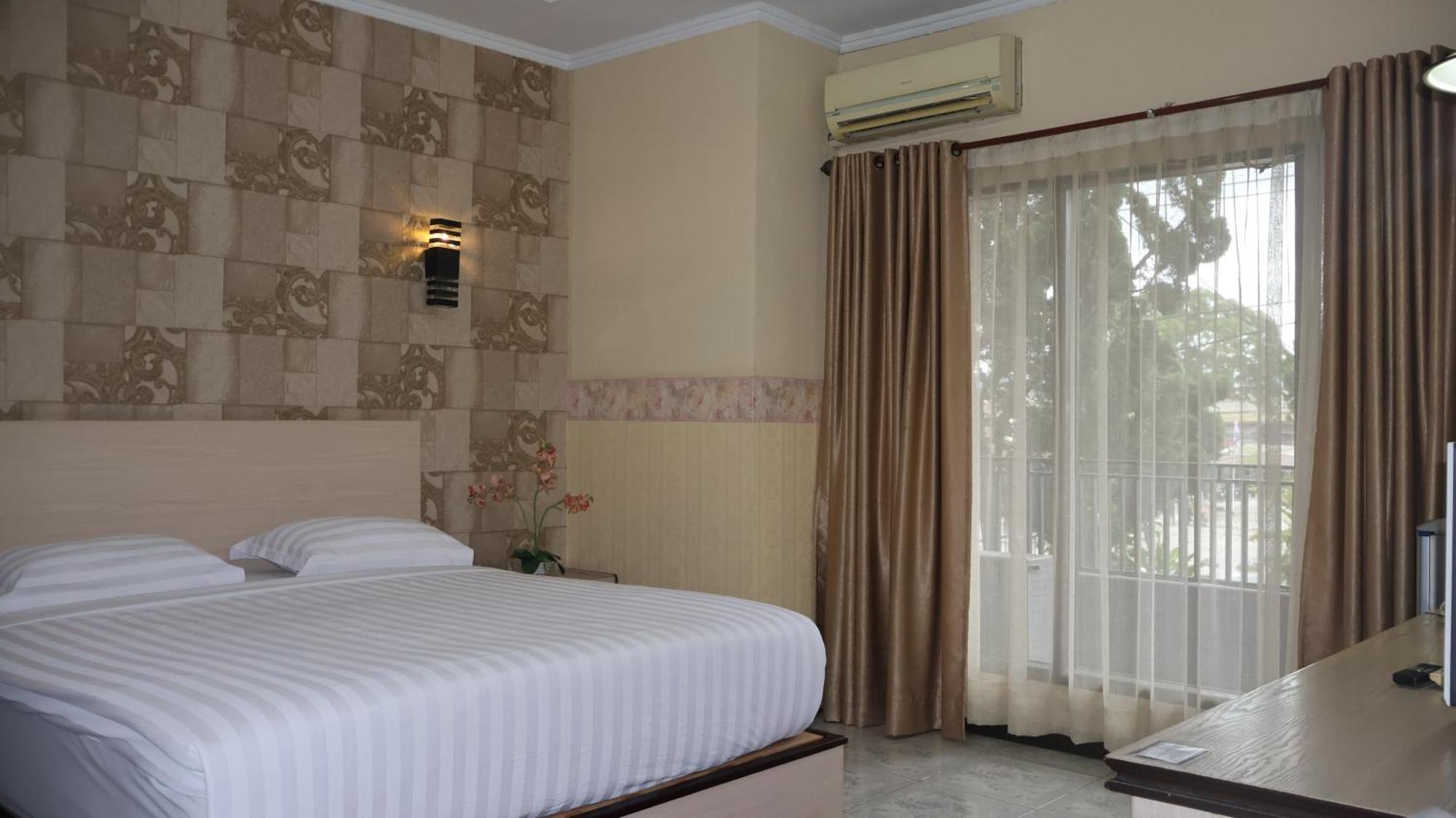 Nikita Hotel Bukittinggi Ngoại thất bức ảnh